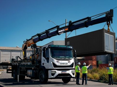 Transporte pesado e movimentação de contêineres e módulos de apoio para o setor florestal em Brasilândia e Três Lagoas pela MUNCK MS